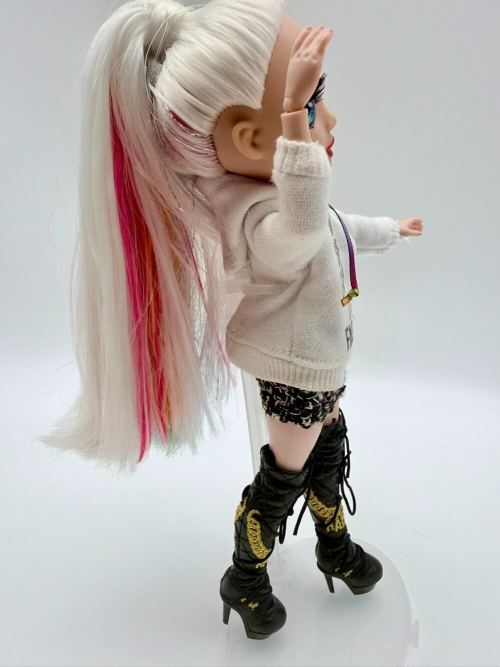 Rainbow High Junior High Amaya Raine Doll White Hair Outfit Boots MGA Series 2